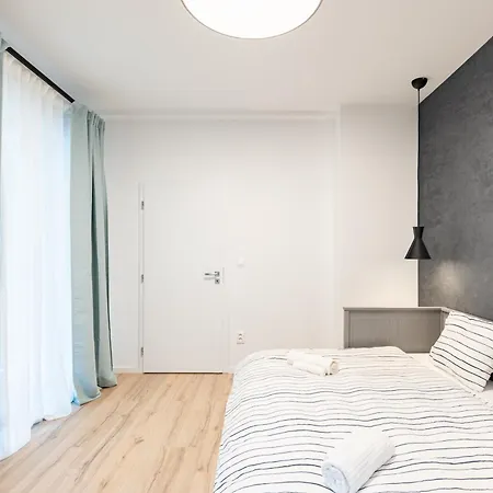 Winter Haven Modern Retreat In Apartment Bratislava