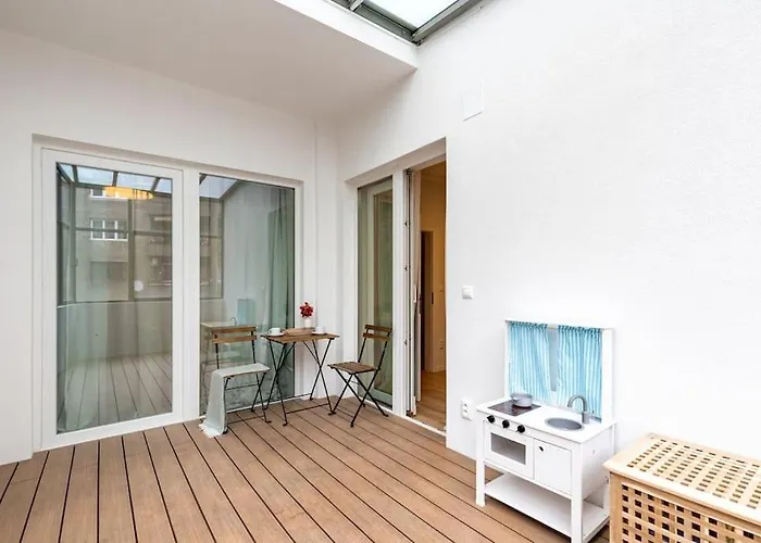 Winter Haven Modern Retreat In 아파트