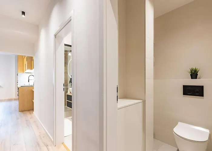 Winter Haven Modern Retreat In 아파트 *