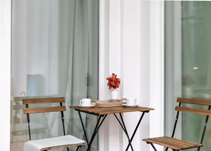 Winter Haven Modern Retreat In