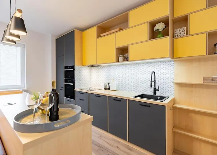 Winter Haven Modern Retreat In 아파트 *