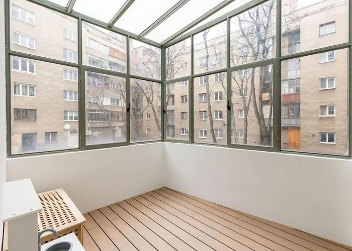 Winter Haven Modern Retreat In *