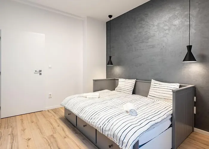 Winter Haven Modern Retreat In ブラチスラヴァ