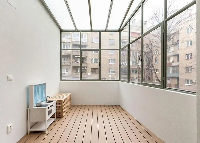 Winter Haven Modern Retreat In