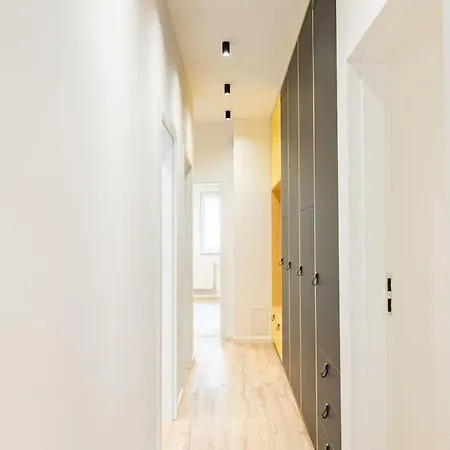 Winter Haven Modern Retreat In * Bratislava