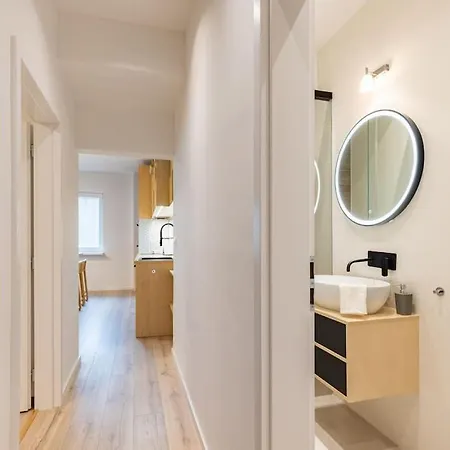 Winter Haven Modern Retreat In