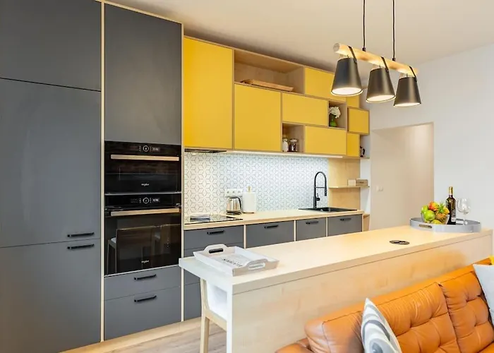 Winter Haven Modern Retreat In Lägenhet Bratislava